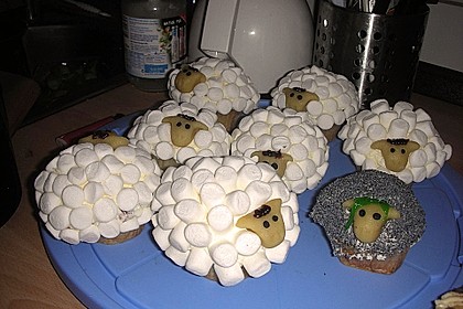 Cupcake-Schafe mit Marshmallow-Frosting 116