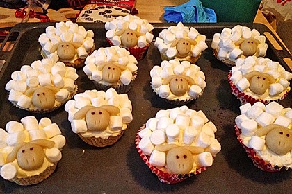Cupcake-Schafe mit Marshmallow-Frosting 117