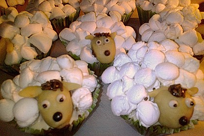 Cupcake-Schafe mit Marshmallow-Frosting 179