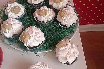 Cupcake-Schafe mit Marshmallow-Frosting 155