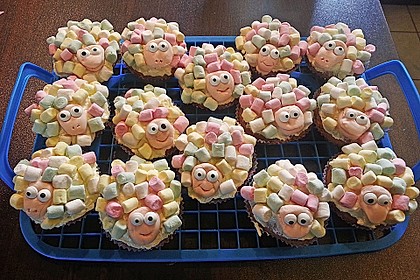Cupcake-Schafe mit Marshmallow-Frosting 163