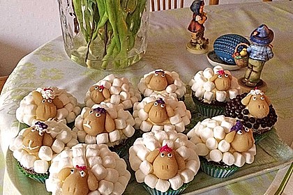 Cupcake-Schafe mit Marshmallow-Frosting 20