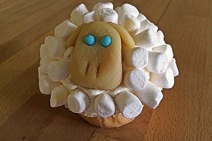 Cupcake-Schafe mit Marshmallow-Frosting 115