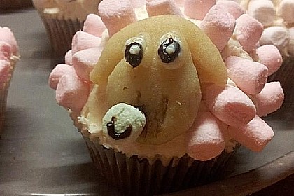 Cupcake-Schafe mit Marshmallow-Frosting 113