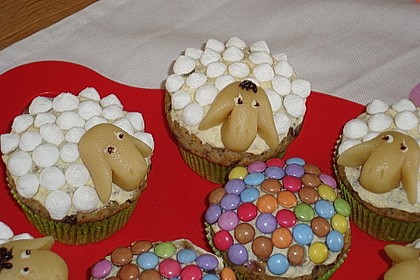 Cupcake-Schafe mit Marshmallow-Frosting 82