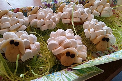 Cupcake-Schafe mit Marshmallow-Frosting 118