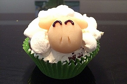 Cupcake-Schafe mit Marshmallow-Frosting 46