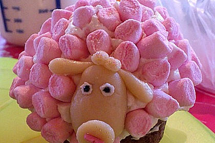 Cupcake-Schafe mit Marshmallow-Frosting 53