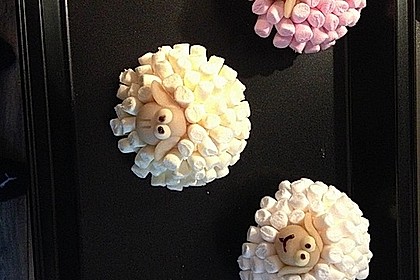 Cupcake-Schafe mit Marshmallow-Frosting 126