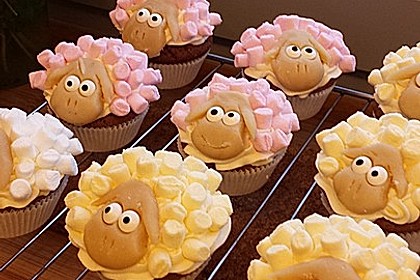 Cupcake-Schafe mit Marshmallow-Frosting 24