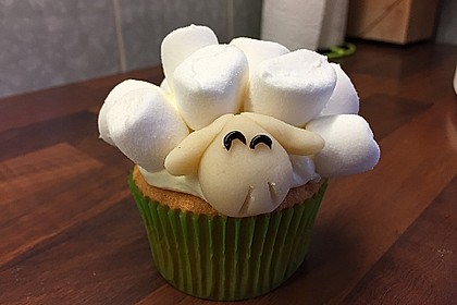 Cupcake-Schafe mit Marshmallow-Frosting 87