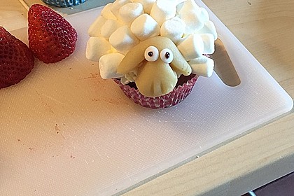 Cupcake-Schafe mit Marshmallow-Frosting 121