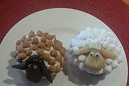 Cupcake-Schafe mit Marshmallow-Frosting 185