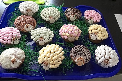 Cupcake-Schafe mit Marshmallow-Frosting 182