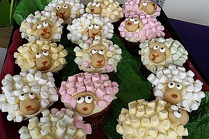 Cupcake-Schafe mit Marshmallow-Frosting 167