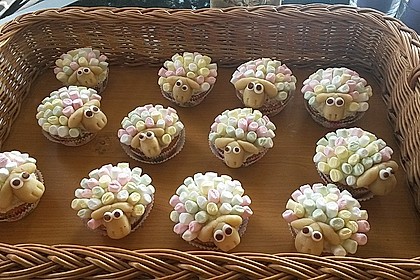 Cupcake-Schafe mit Marshmallow-Frosting 39