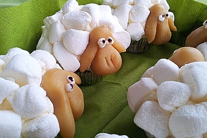 Cupcake-Schafe mit Marshmallow-Frosting 119