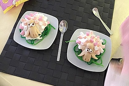 Cupcake-Schafe mit Marshmallow-Frosting 204