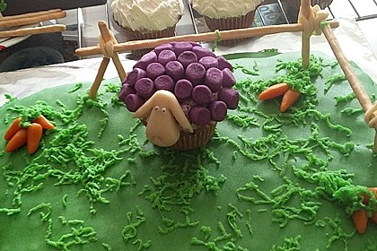 Cupcake-Schafe mit Marshmallow-Frosting 184