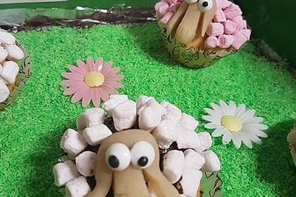 Cupcake-Schafe mit Marshmallow-Frosting 196