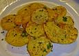 Sesam-Ofenkartoffeln mit Koriander-Minze-Quark