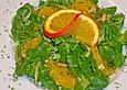 Feldsalat mit Orangen und Pinienkernen