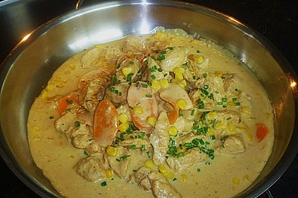 H&auml;hnchenpfanne mit Sherrysahne und Kokosflocken