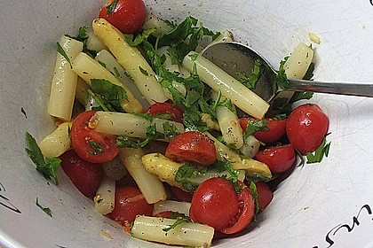 Spargel-Tomaten-Salat mit Parmesan 2