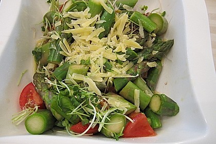 Spargel-Tomaten-Salat mit Parmesan 3