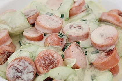 Gurkensalat mit W&uuml;rstchen 1