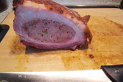 Gefüllter Schweinebauch
