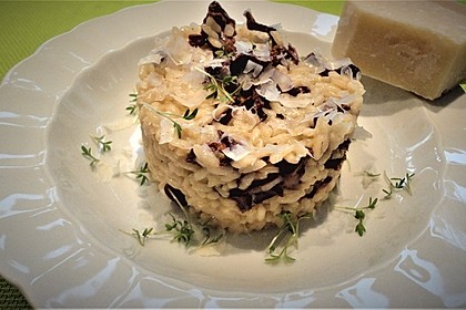 Risotto mit getrockneten Steinpilzen