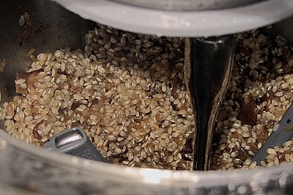 Risotto mit getrockneten Steinpilzen 6