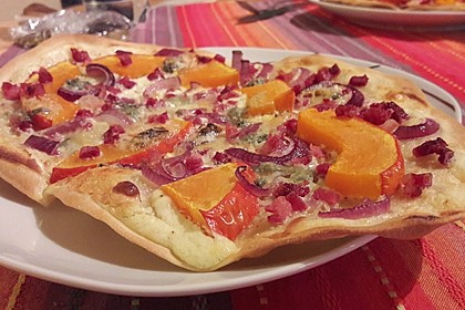 Kürbis-Flammkuchen 12