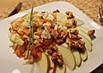Lachstatar mit Apfel und karamellisierten Waln&uuml;ssen