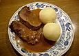 Kartoffelkn&ouml;del halb und halb nach Uromas Art