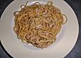 Nudeln mit Mayonnaise und Thunfisch