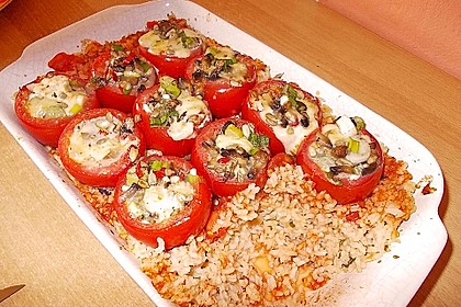 Gef&uuml;llte Tomaten auf Reis 1