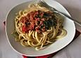 Ricotta-Nudeln mit Bolognese-Sugo