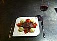 Rinderfilet an Rucola-Kartoffelstampf mit gebratenen Paprika und Rotweinsauce