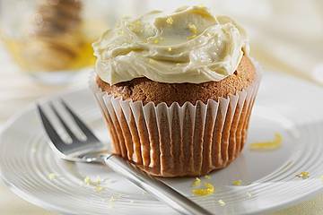Philadelphia Banana-Lemon Cupcakes