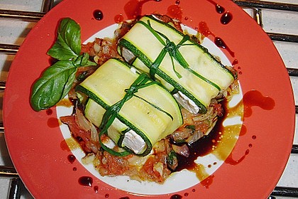 Ziegenfrischkäse im Zucchinimantel 10