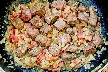 Stufatu mit Nudeln 1