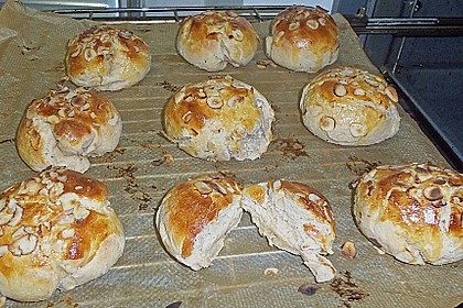 Finnische kleine s&uuml;&szlig;e Br&ouml;tchen (Pikkupullat) 17