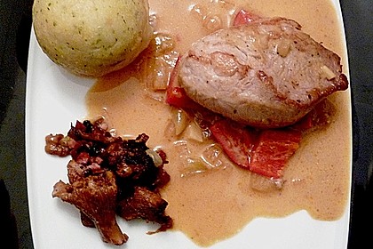 Schweinemedaillons in Paprikarahmsauce