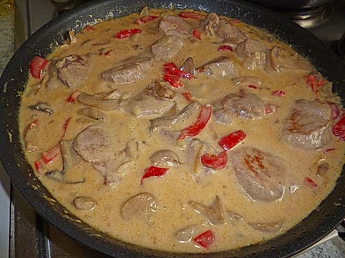 Schweinemedaillons in Paprikarahmsauce (Rezept mit Bild) | Chefkoch.de