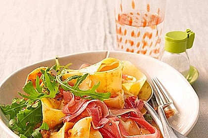 Pasta mit Rucola, Mascarpone und Parmaschinken