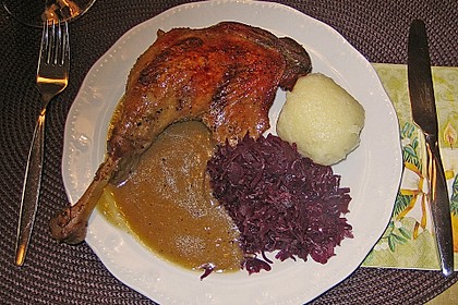 Gänsekeulen im Römertopf 14