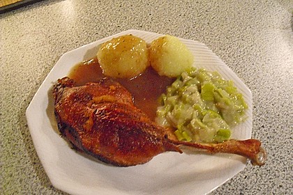 Gänsekeulen im Römertopf 29