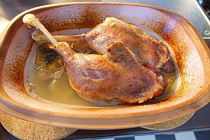 Gänsekeulen im Römertopf 3